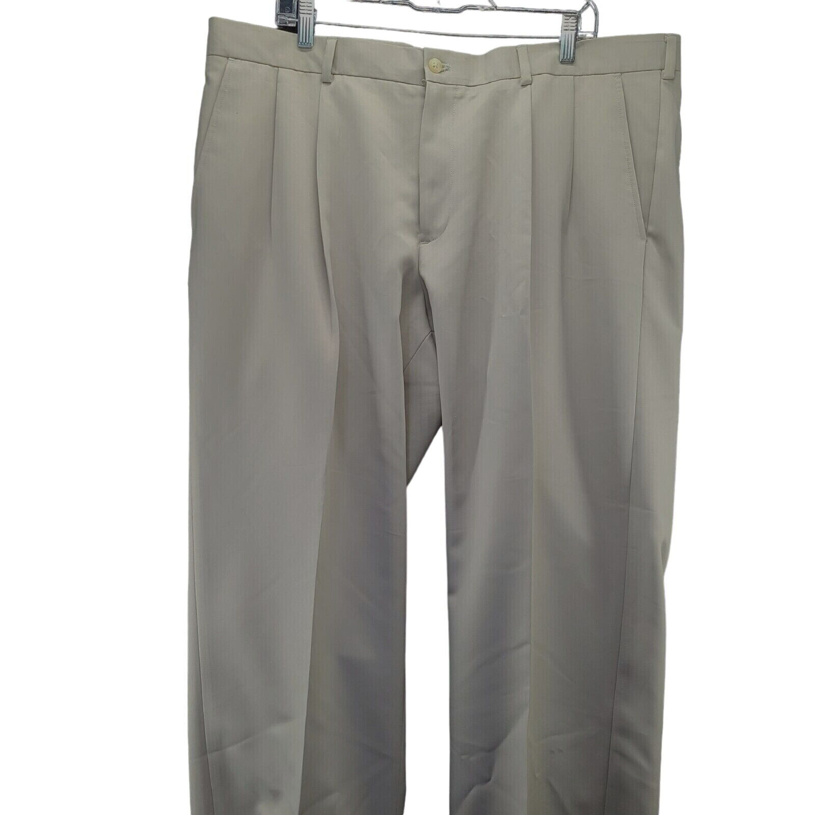 Van Heusen Mens Traveler Pants Beige Size 40 100% Polyester Zip Button Closure